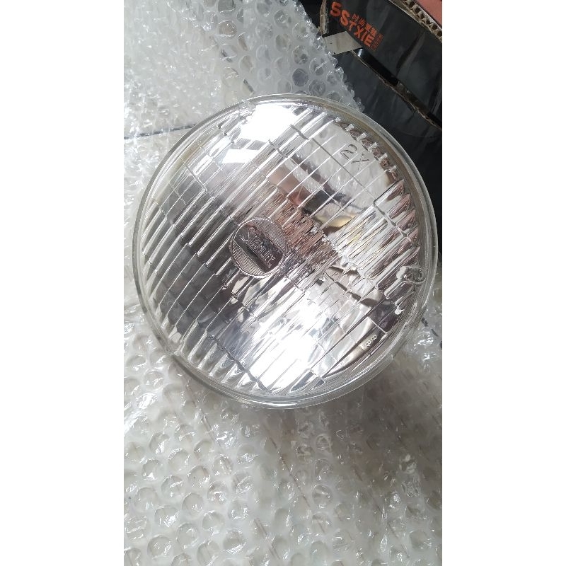 Lampu Bulat Reflektor Sealed Beam Stanley 24 Volt 60 Wat Japan