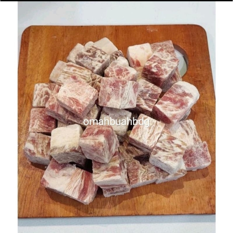 

saikoro tenderloin 1kg beef cube fresh