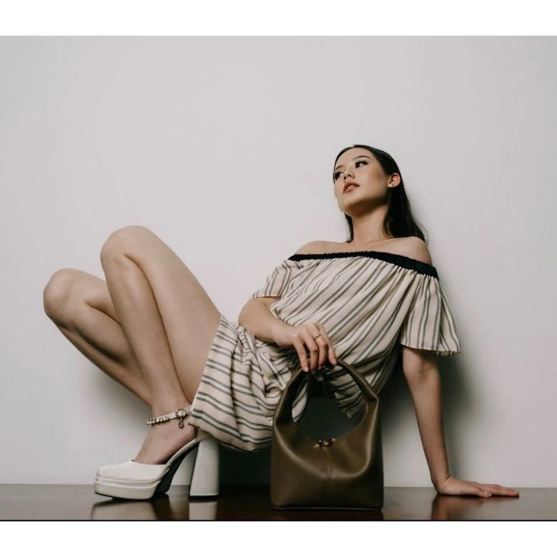 PRELOVED SET / ONE SET