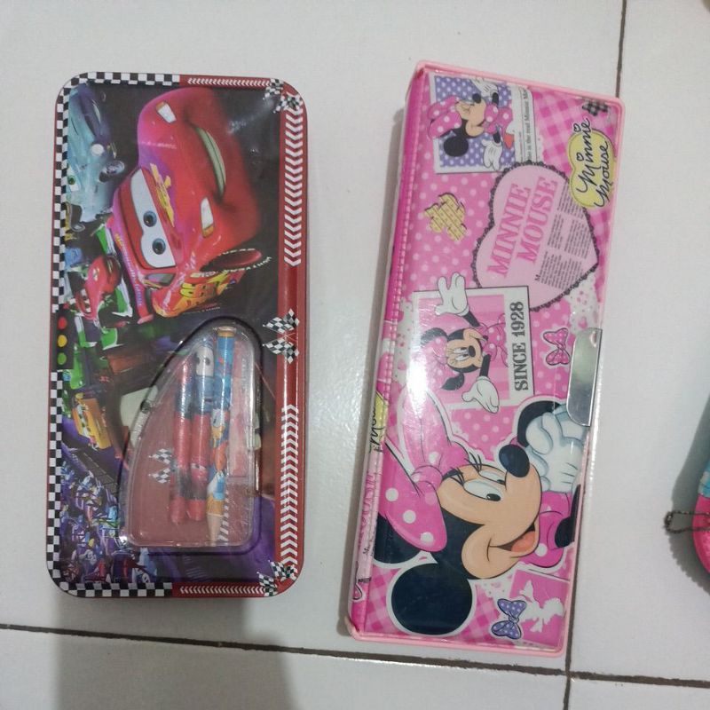 

tempat pensil disney