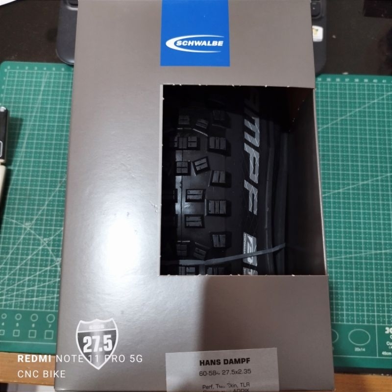 Ban Luar Sepeda Schwalbe Hans Dampf 27,5 X 2.35
