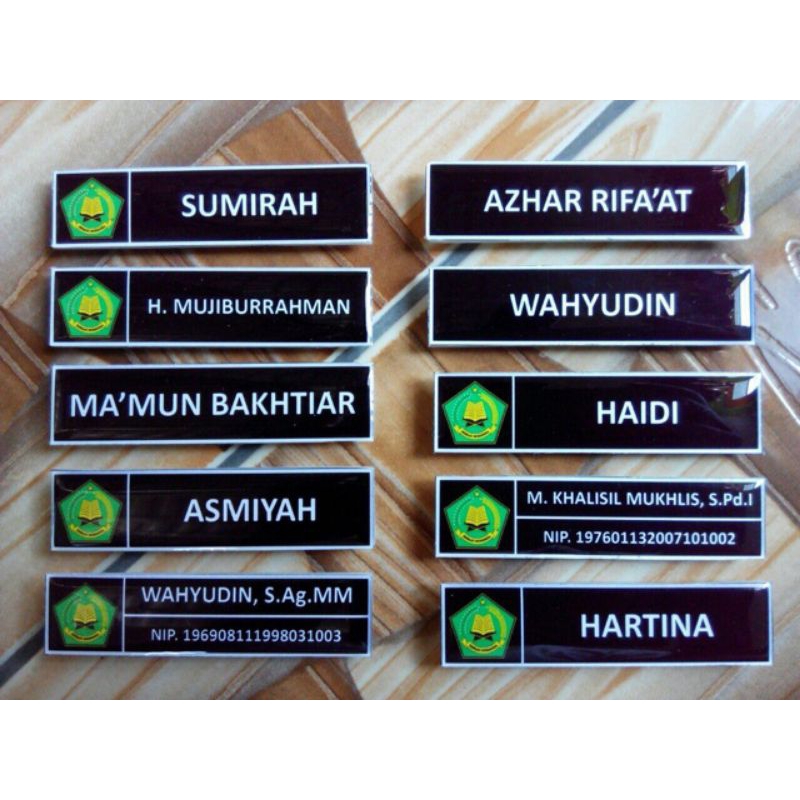 

Name tag