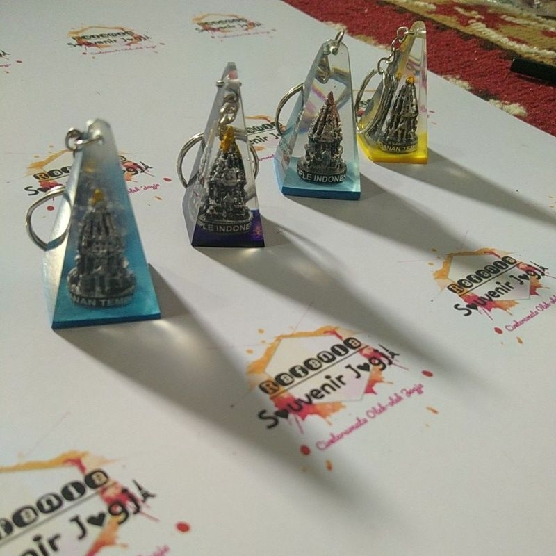 2 pcs Gantungan Kunci PRAMBANAN Premium 3D Candi Prambanan Souvenir Indonesia
