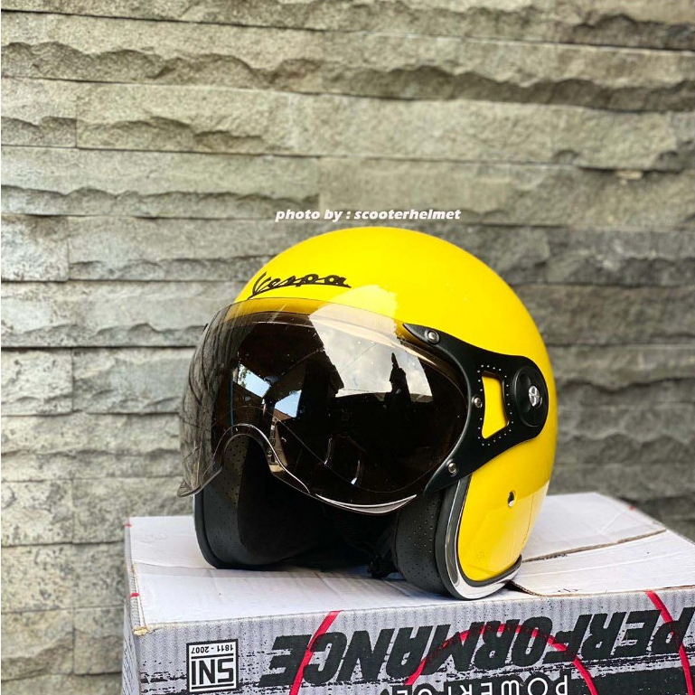 Helm Vespa Italy Yellow Sole Kuning Bogo Retro Limited Edition + Kaca Visor Original