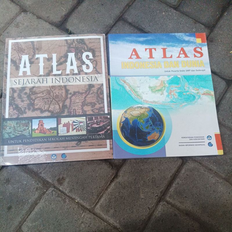 atlas Indonesia dan dunia dan atlas sejarah Indonesia original