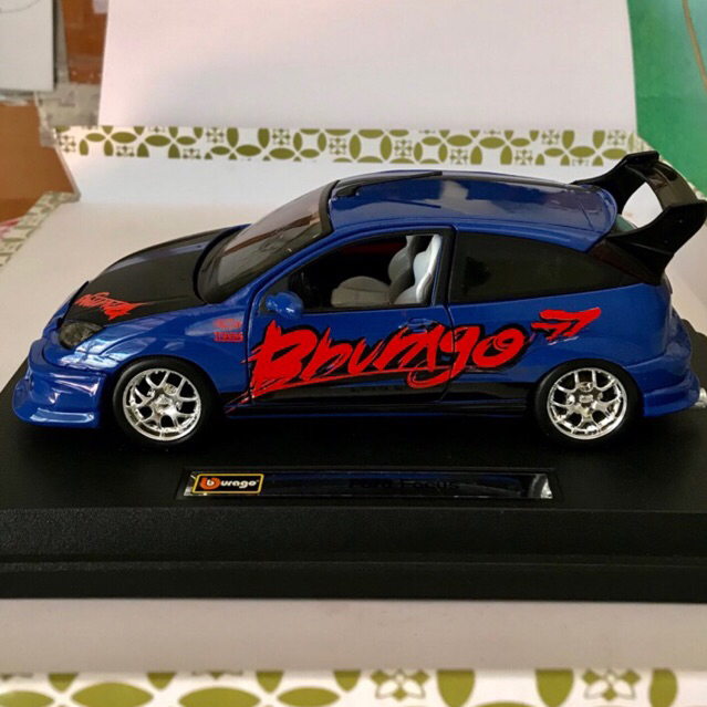Diecast Bburago ST 1:24 Ford Focus