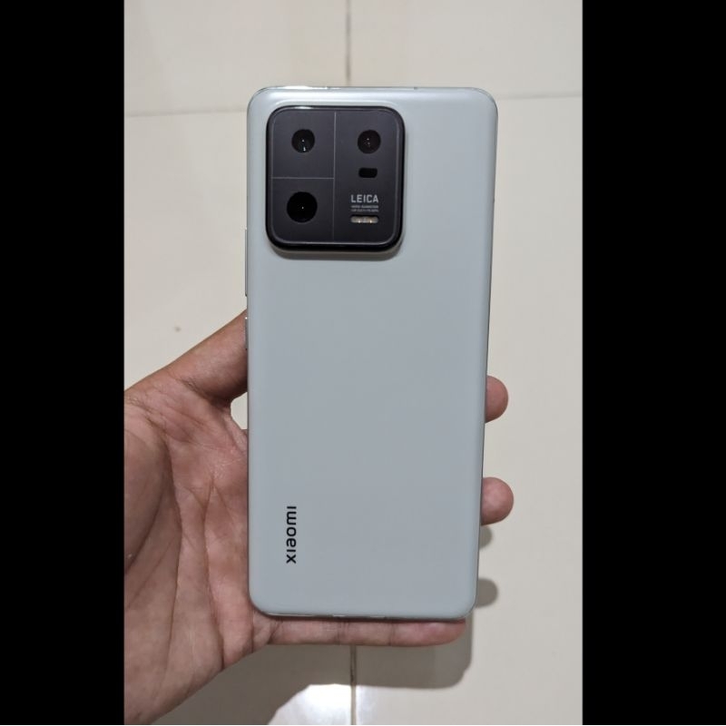 Smartphone Android Xiaomi 13 Pro 12/512 Bekas Ex Inter Bea Cukai