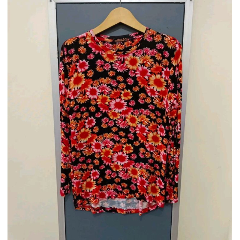 Kaos Lengan Panjang Motif Bunga