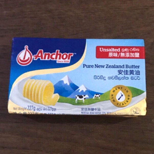 

Pure New Zealand Unsalted Butter Anchor 227gr - Gosend Only!!!