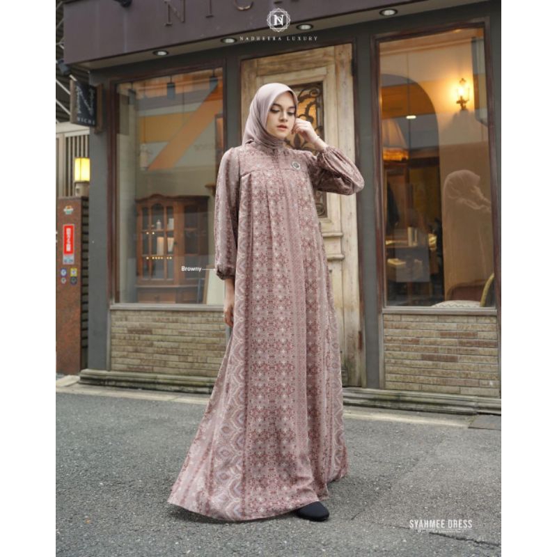 SYAHMEE Dress By Nadeera Luxury