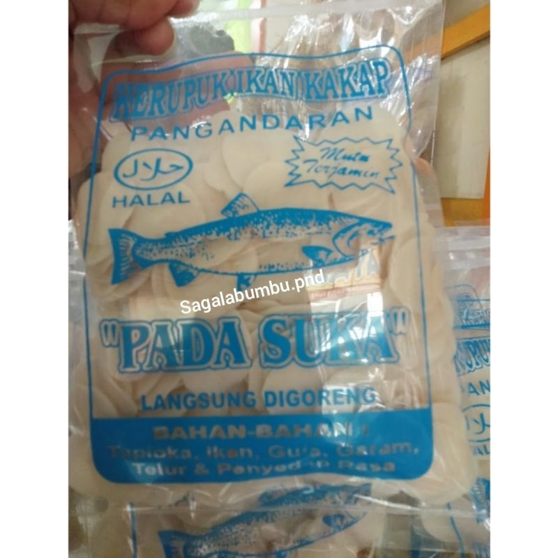 

Kerupuk ikan kakap asli oleh oleh pangandaran, kerupuk khas pangandaran sangat enak gurih kuliner khas pangandaran makanan asli Pangandaran.