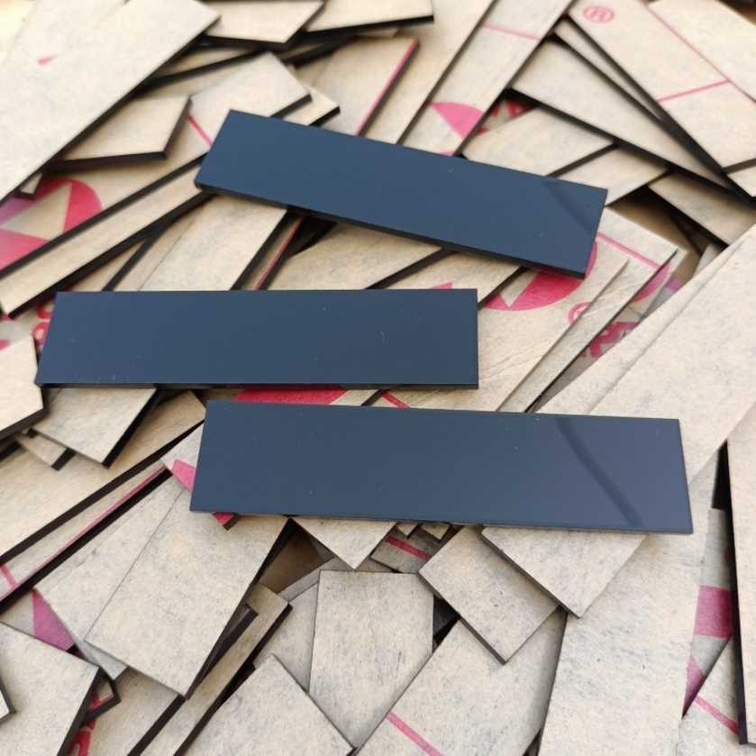 

Akrilik Bahan Name Tag 8x 2 cm