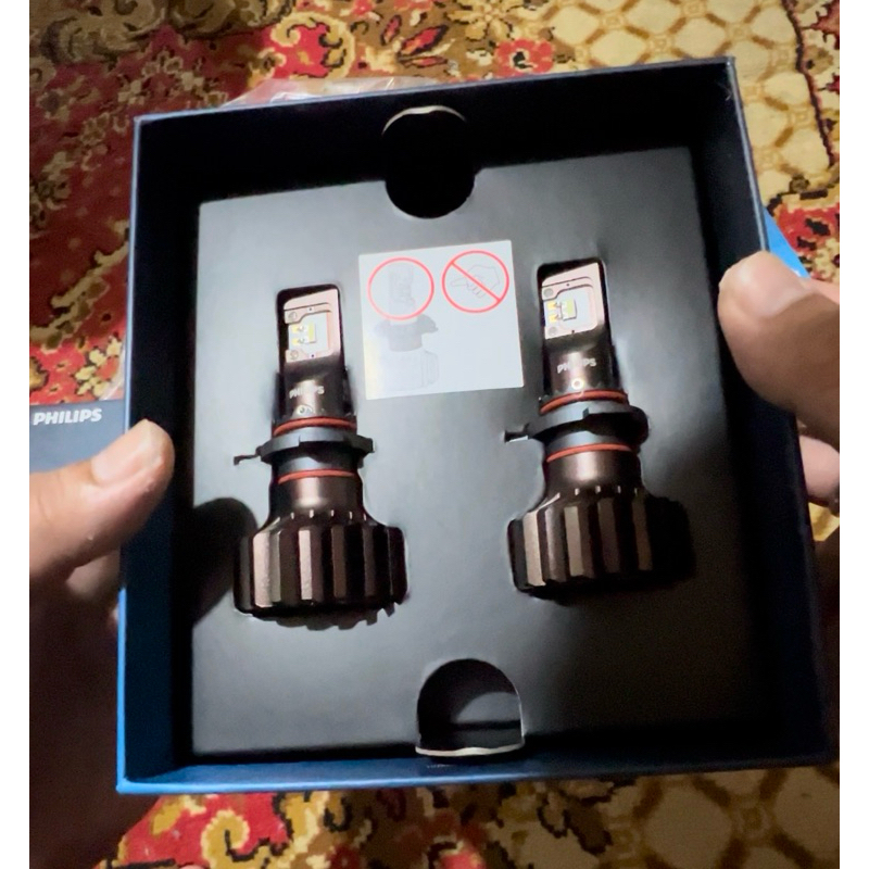 philips ultinon pro 9100 HIR2 lampu mobil termurah (second 1 bulan)