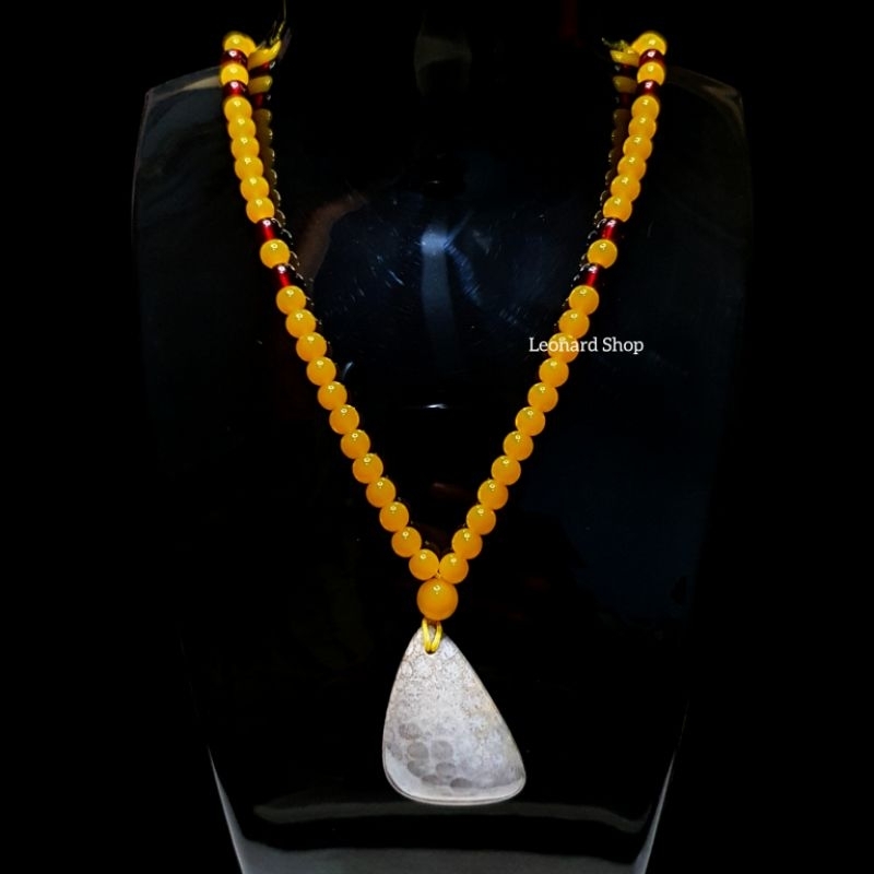 KALUNG LIONTIN BATU KARANG FOSIL KRISTAL BUNGA TERATAI HQ UNIK LANGKA KUALITAS GRADE A EKSPOR / BADA