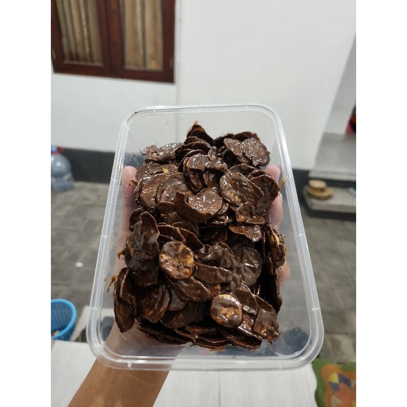 

KERIPIK PISANG LUMER 300 GRAM
