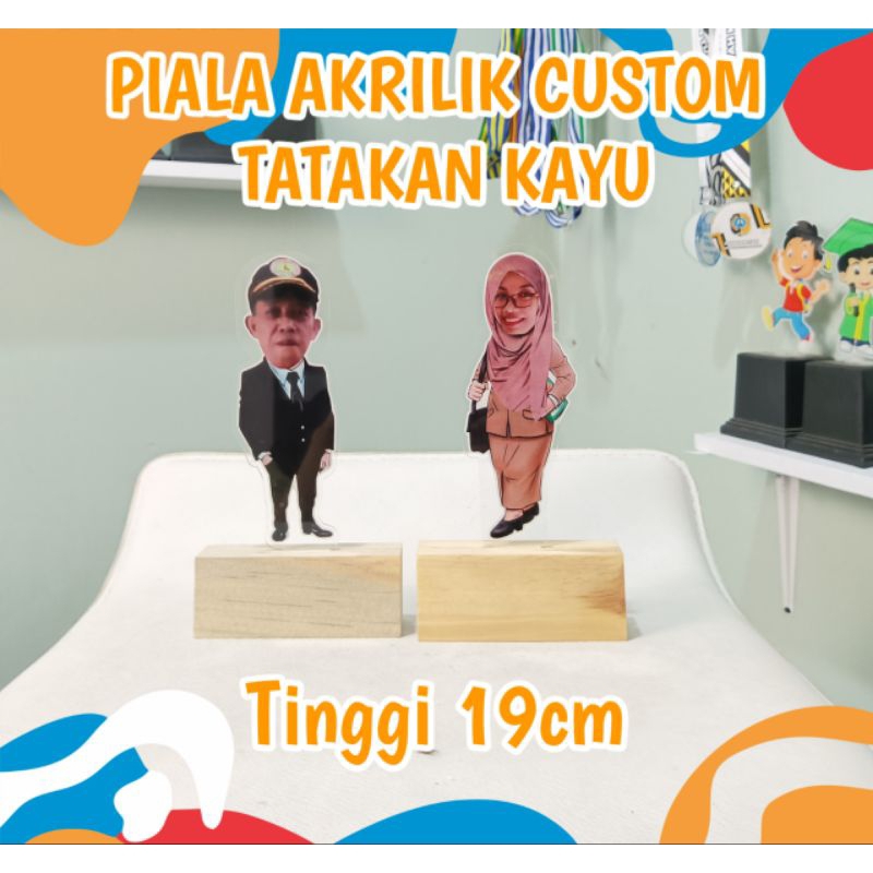 PIALA AKRILIK CUSTOM WAJAH GURU TATAKAN KAYU TEBAL 2MM l PIALA AKRILIK CUSTOM MURAH