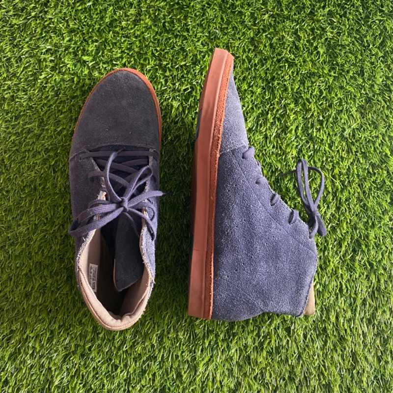 Sepatu Kets Adidas Size 40