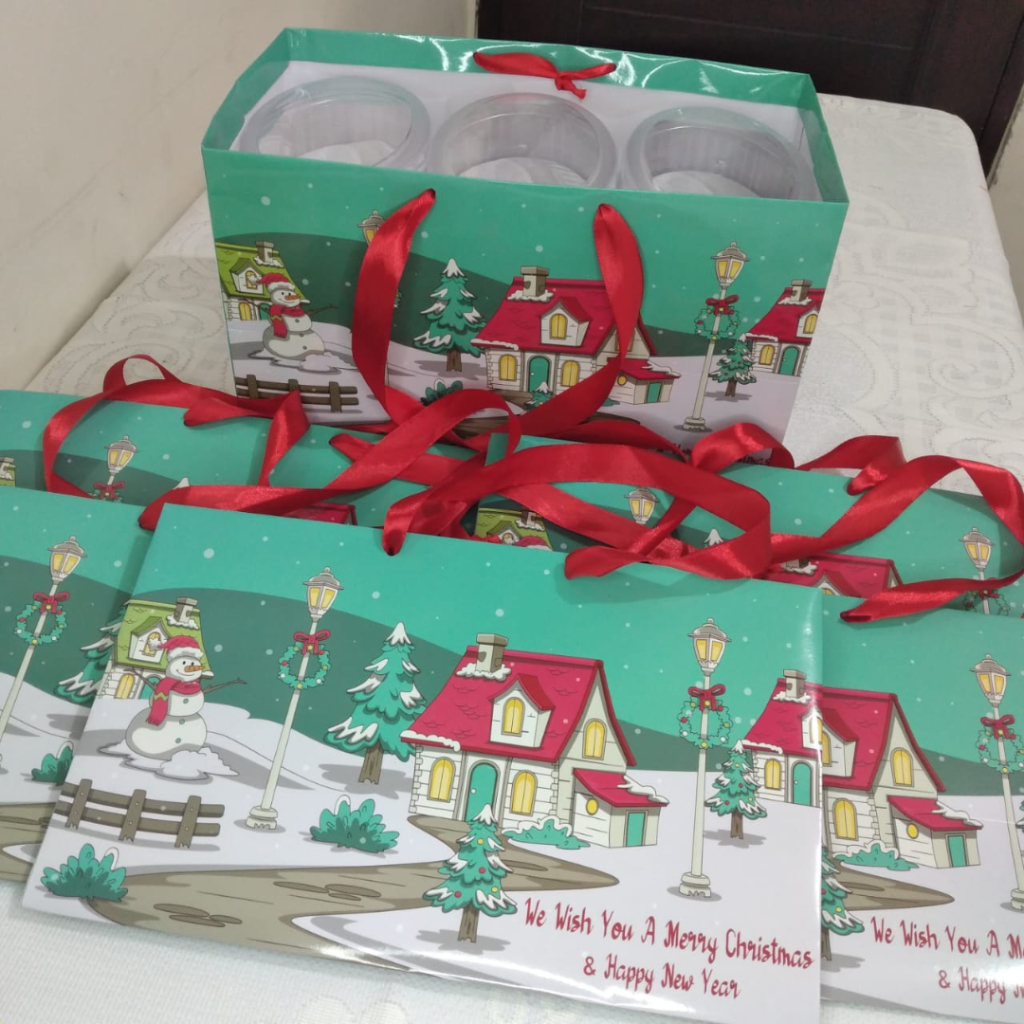 

[READY STOCK] HIJAU Paperbag Natal Merry Christmas Natal Hampers Goodie Bag READY STOCK