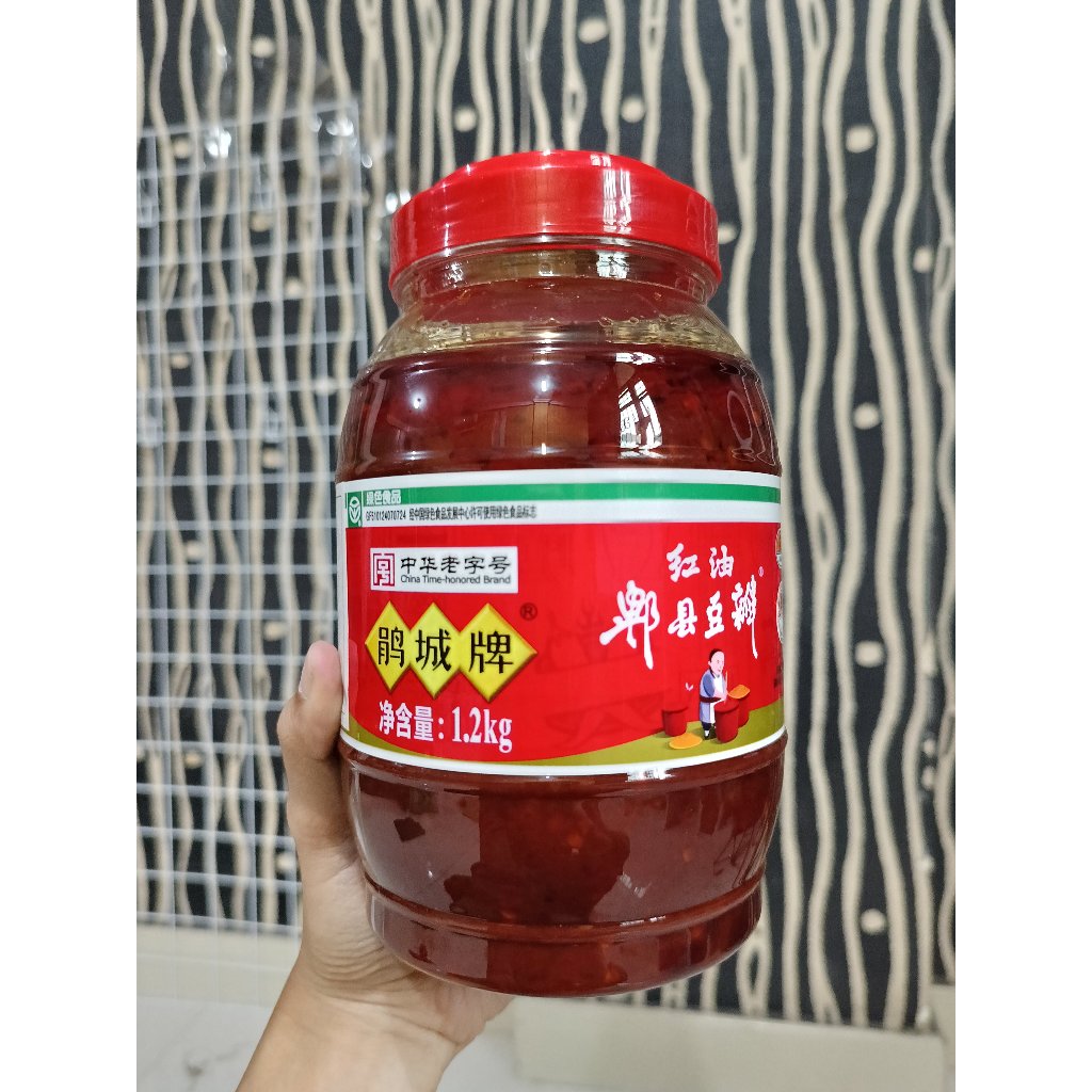 

RB [BPOM] Sambal Kacang Koro With Chili Oil/Pixian Broad Bean Sauce 1.2kg