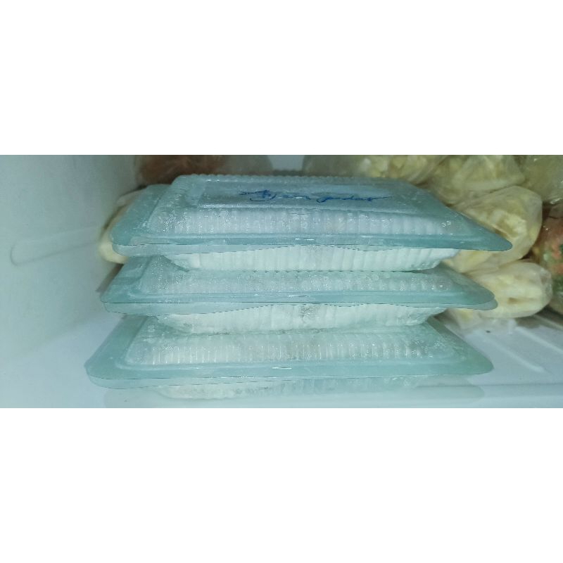 

cireng pedas isi ayam / tuna - Frozenfood - Homemade Cireng