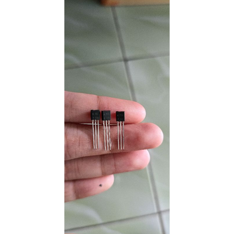 TRANSISTOR SA733 A733 733