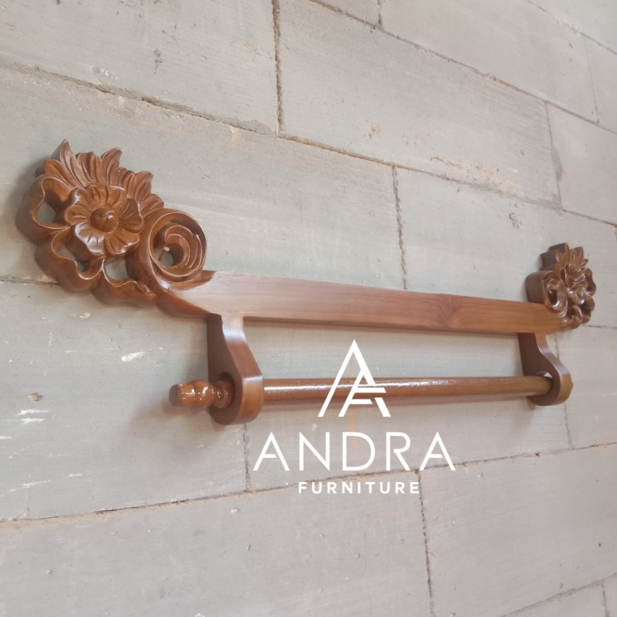 gantungan kain,gantungan batik,gawangan kain nempel dinding model ukir