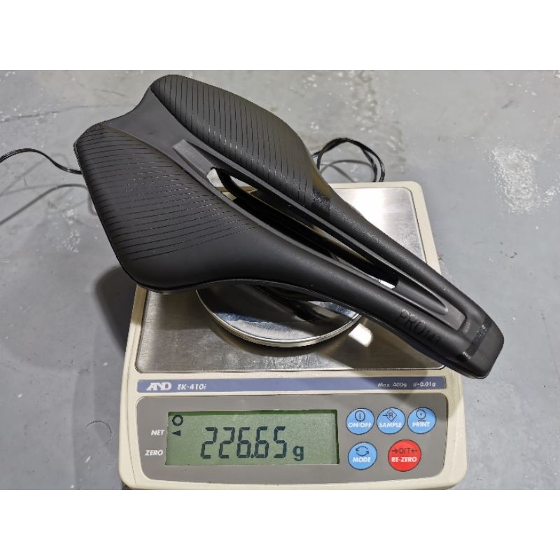 Sadel Sepeda EC90 Model Prologo