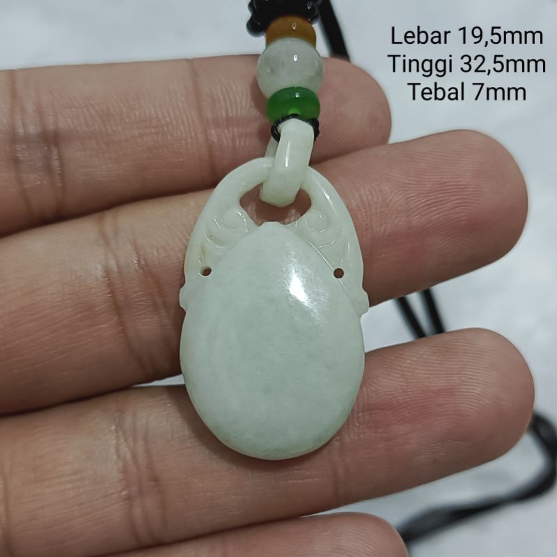 Giok Asli Liontin Jade Type A
