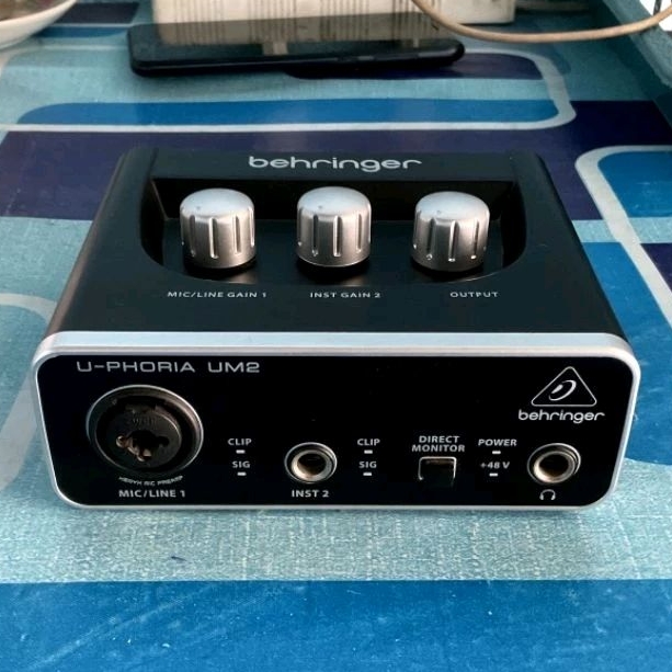 BEHRINGER UM2 U-PHORIA Soundcard Audio Interface Bekas