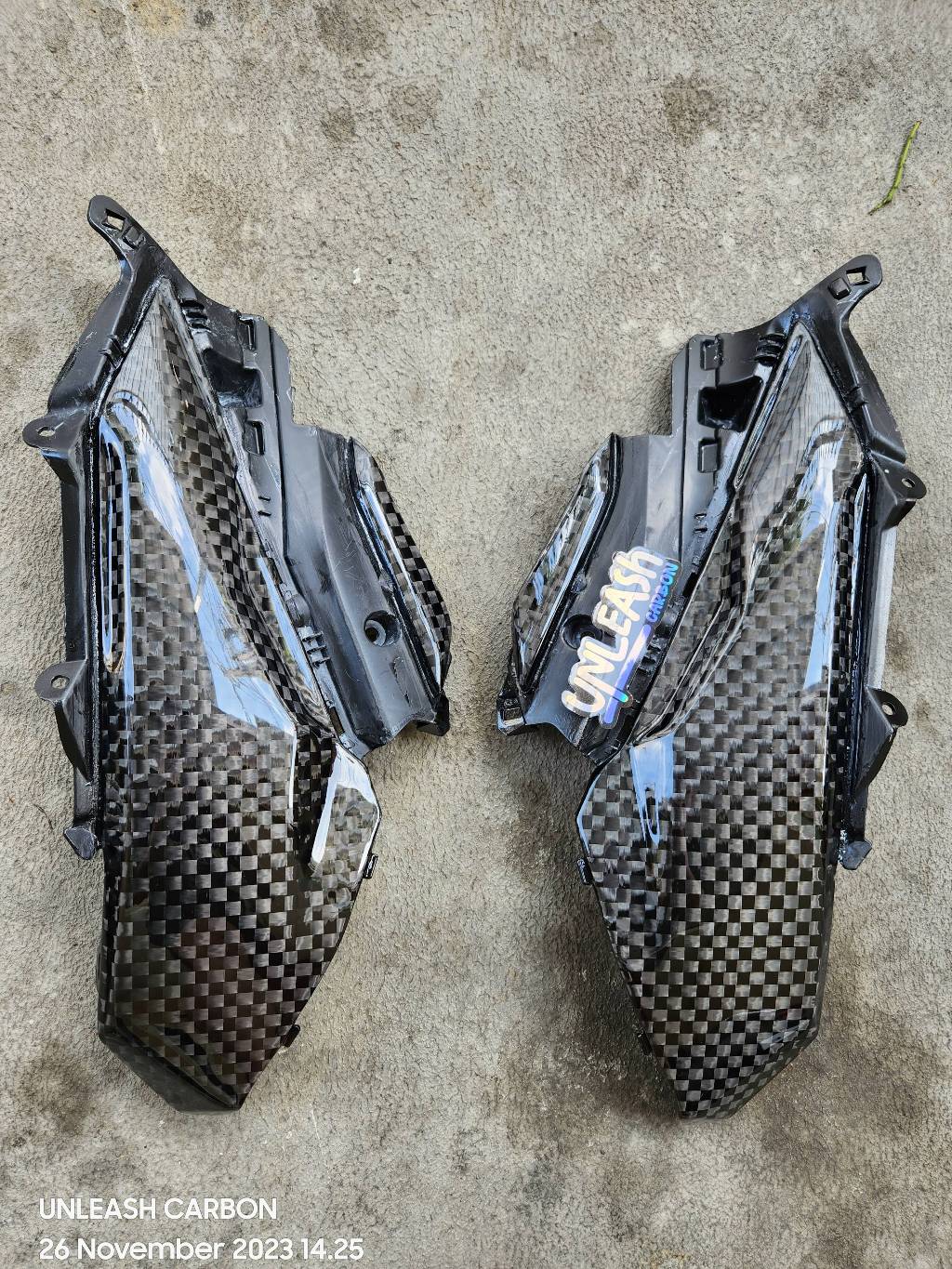 COVER SIDE DECK SAMBUNGAN BODY SAMPING NEW VARIO 125 150 CARBON KEVLAR