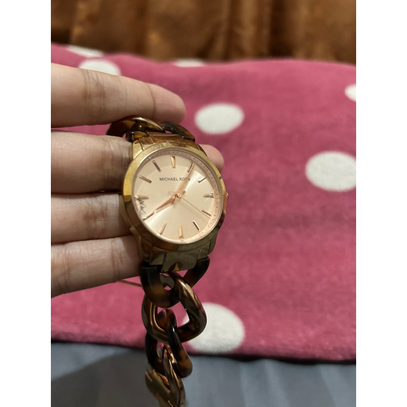 Preloved jam MK kepang