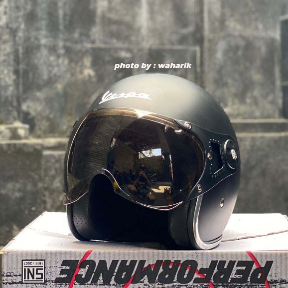 Helm Vespa Retro Italy Hitam Doff + Visor Import Original