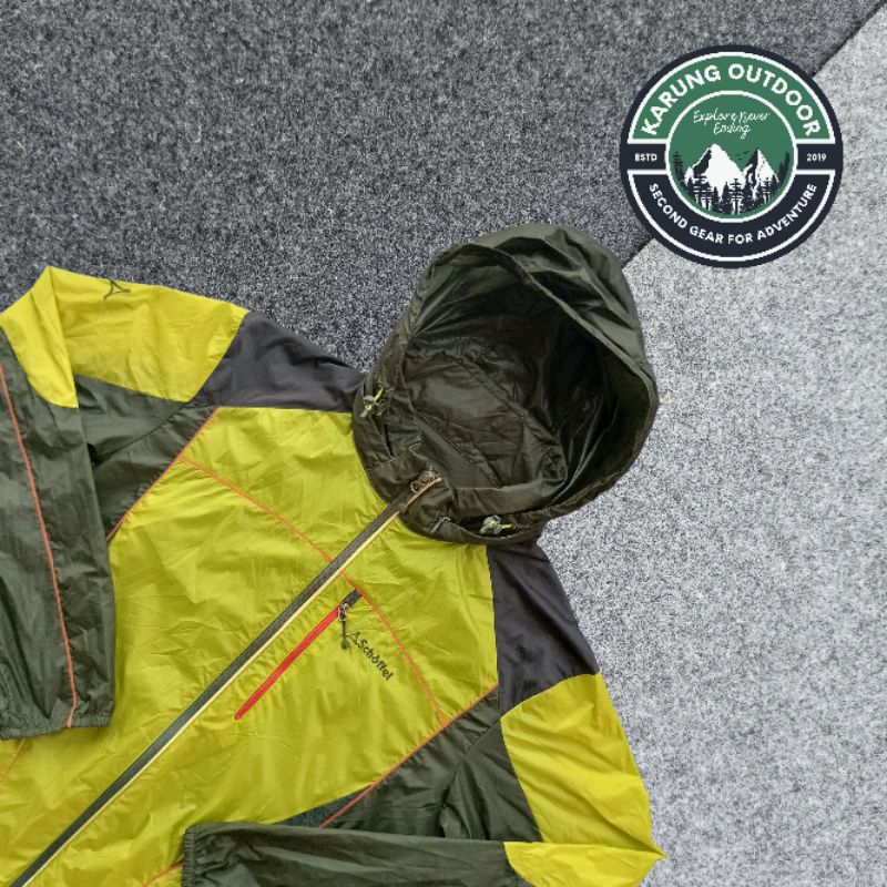 Jaket Outdoor Schoffel Running Second Bekas