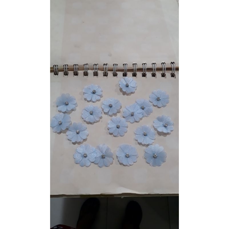 hiasan bunga buat baju