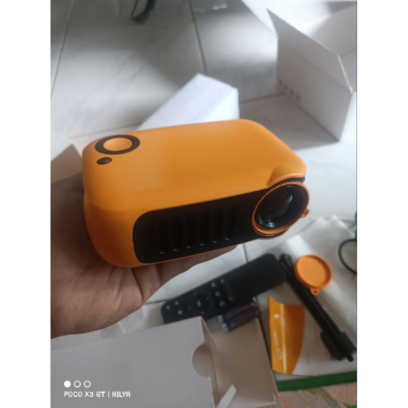 (OBRAL) mini projector - proyektor mini - bioskop kecil - nonton film murah