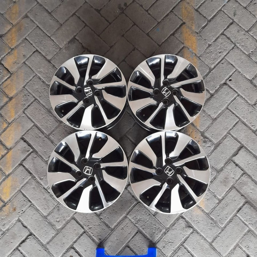 VELG OEM BRIO RS R15 PCD 4X100 BLACK POLISH