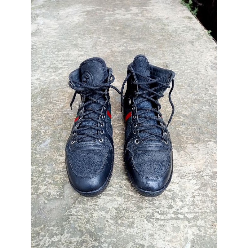 (JUAL CEPAT)Sepatu sneakers Gucci size 44 second kulit