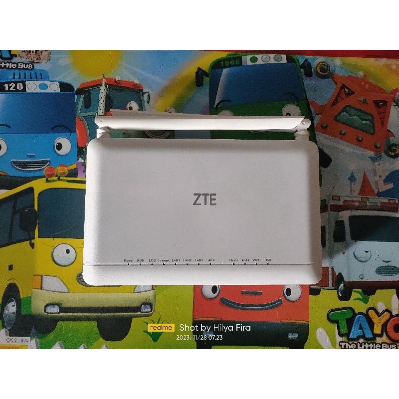 Ont ZTE f670L port biru