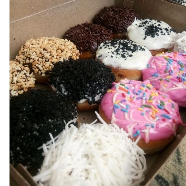 

Donat susu isi 12 aneka topping