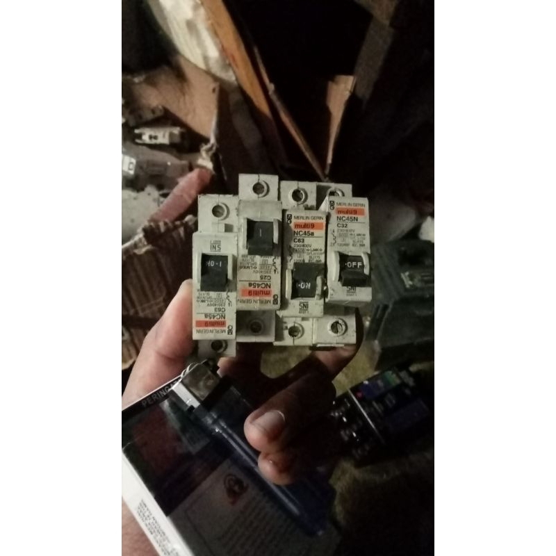 mcb merlin gerin 50 amper sampai 63a