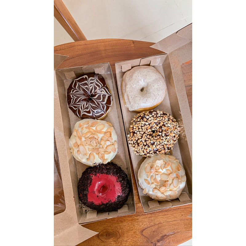 

Donat Topping Reguler Isi 3 | Donat Homemade | Donat Solo | Hampers Donat | Donat Kekinian | Donat Murah