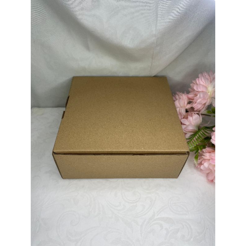 

Box Hampers 27x20x8cm