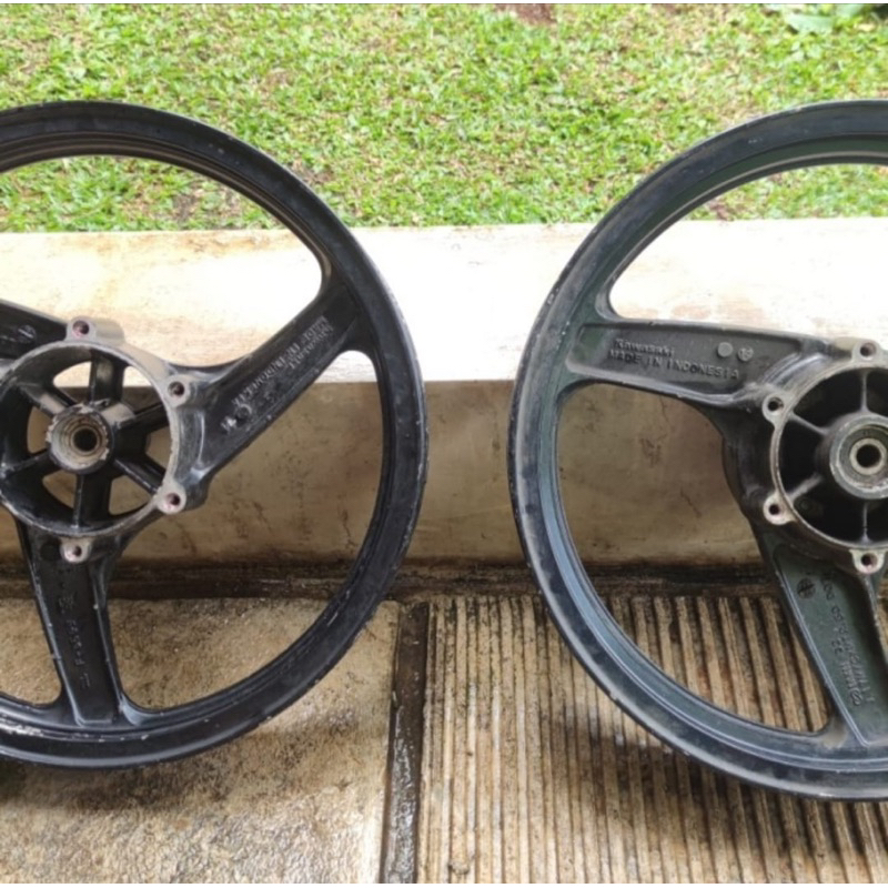velg ninja 150rr old ori