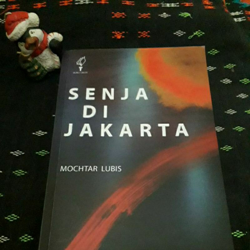 (Preloved/Ori/Mulus) SENJA DI JAKARTA By Mochtar Lubis