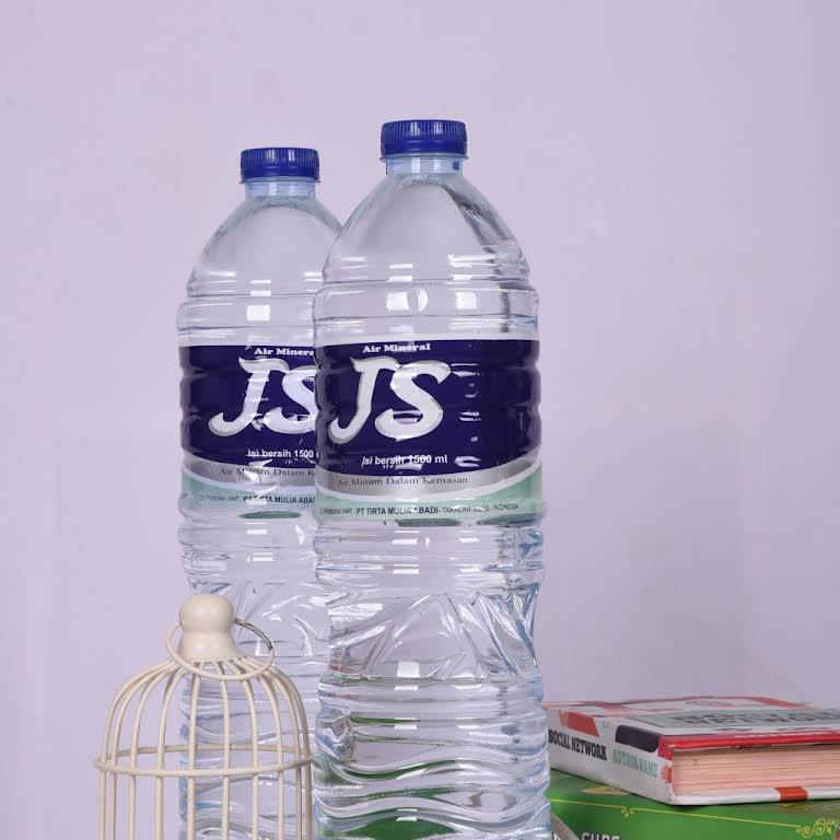 Air Mineral JS 330 ml