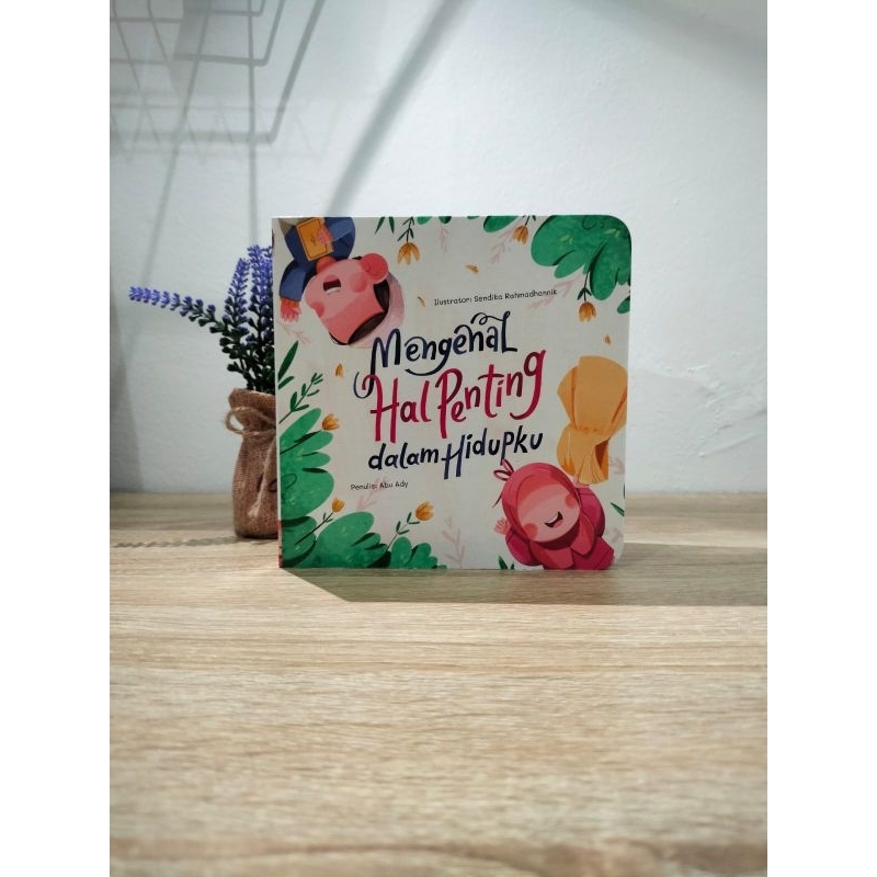 Boardbook Mengenal Hal Penting Dalam Hidupku