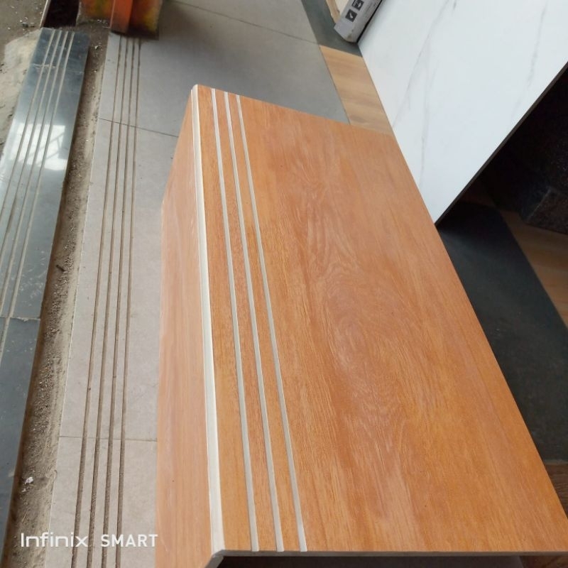 granit tangga dop kayu Spruse uk 30×60&20×60 1set
