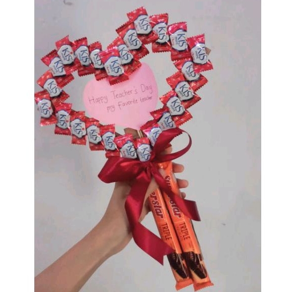 

PERMEN LOVE YUPI LOVE BUKET SNACK BUKET PERMEN KADO UNTUK GURU Valentine