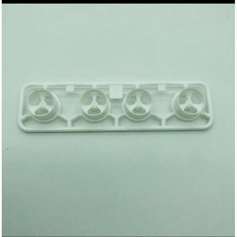 Velg small 3 spoke putih original tamiya