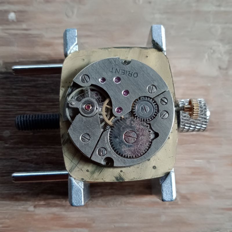 mesin dan plat jam orient manual winding